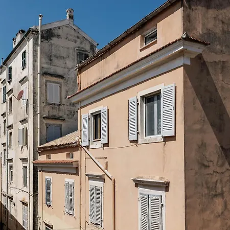 Theoxenia At Old Town *